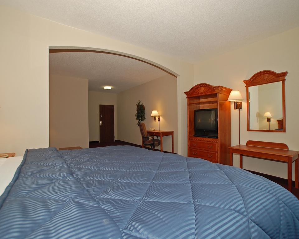 Comfort Inn & Suites Weatherford Exterior photo